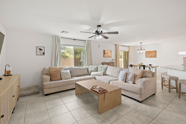 Building Photo - 11216 E Vail Vista Ct