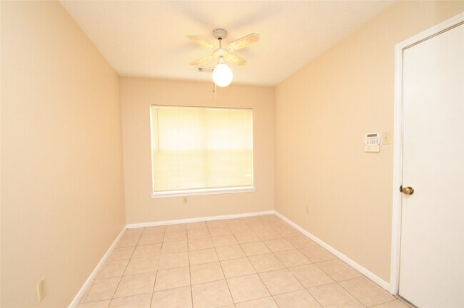 Building Photo - 16503 Canario Dr
