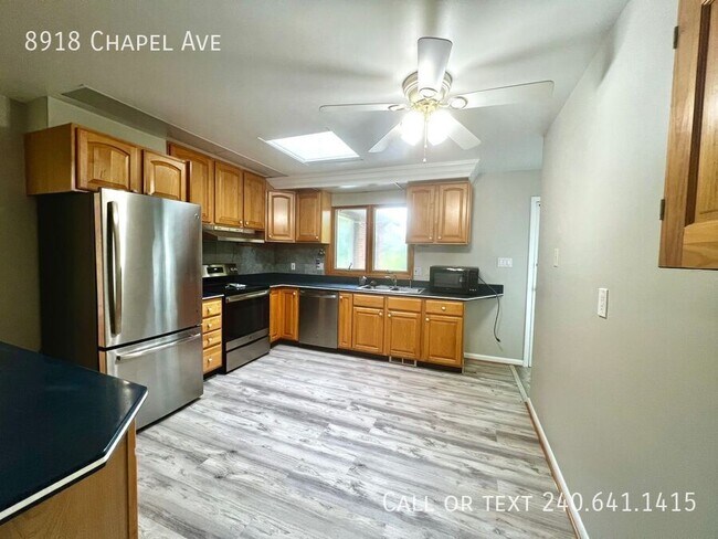 Building Photo - 8918 Chapel Ave