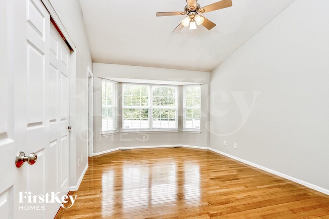 Building Photo - 7401 Cinnamon Teal Dr