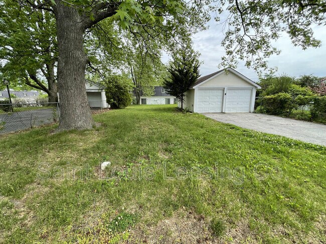 Building Photo - 1629 Talisman Ln