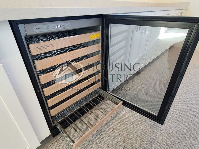 Building Photo - Exceptional Newer Construction Executive Rental in El Dorado Hills