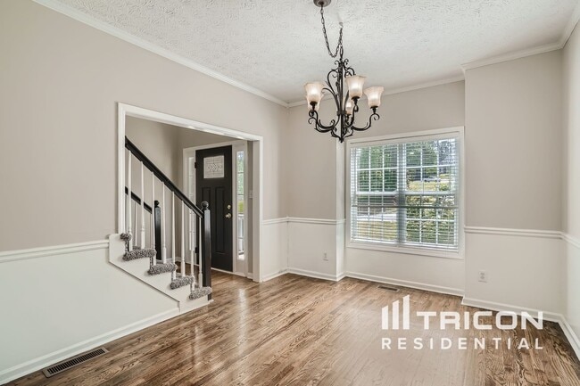 Building Photo - 160 Rock Hill Dr