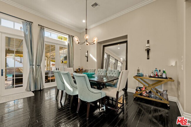 Building Photo - 25400 Prado De Las Peras