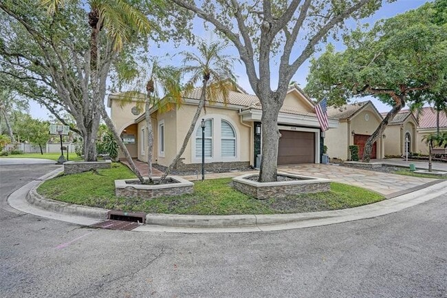 Building Photo - 5056 NW 95th Dr