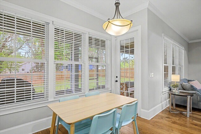 Building Photo - 7492 Sunny Mariana Ct