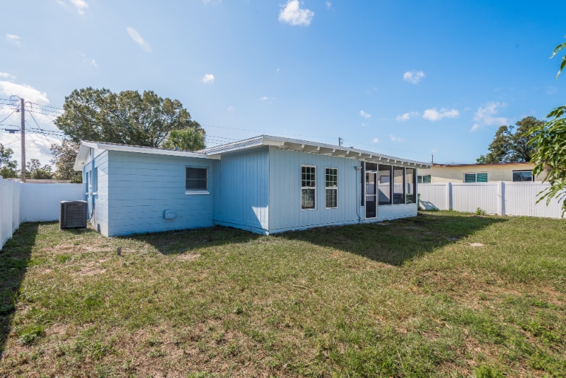 Building Photo - 2326 E 112th Ave