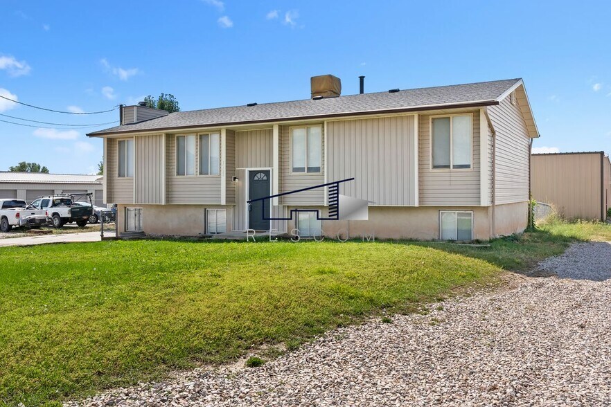 Building Photo - 1721 750 W St