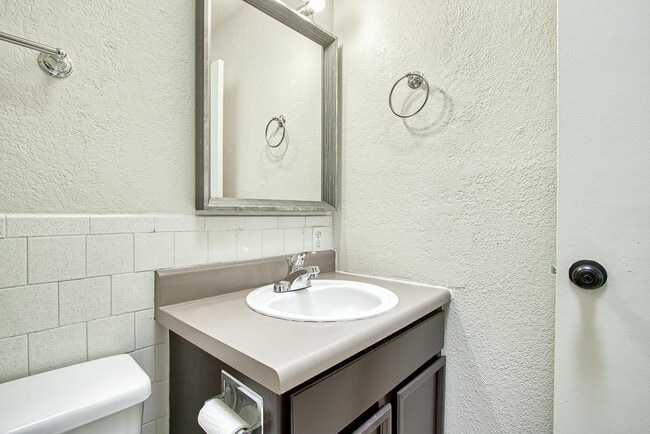 Building Photo - 10720 Mc Allen Pl