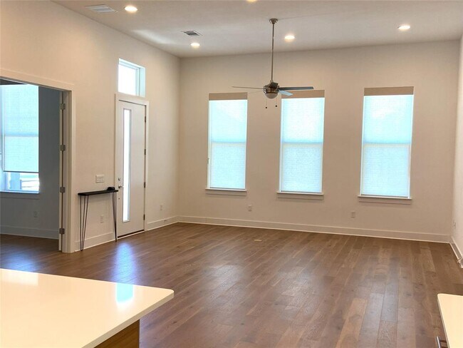 Building Photo - 6117 Sendero Hills Pkwy