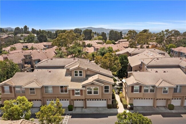 Building Photo - 1150 S Positano Ave