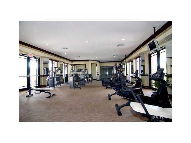 Building Photo - 3020 Alcazar Pl