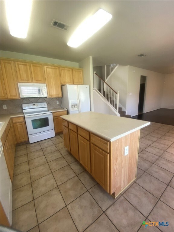 Building Photo - 5311 White Rock Dr