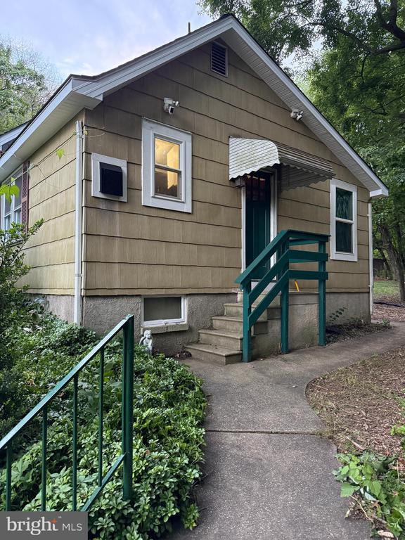Building Photo - 6650 Montgomery Rd