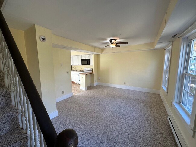 Building Photo - 21 Nelson St