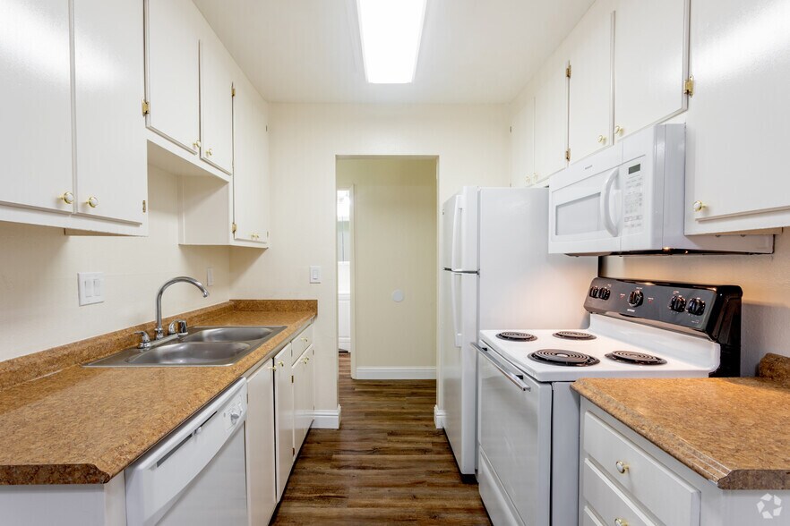 Bayfair 16077 Ashland Ave San Lorenzo CA 94580 Apartment Finder