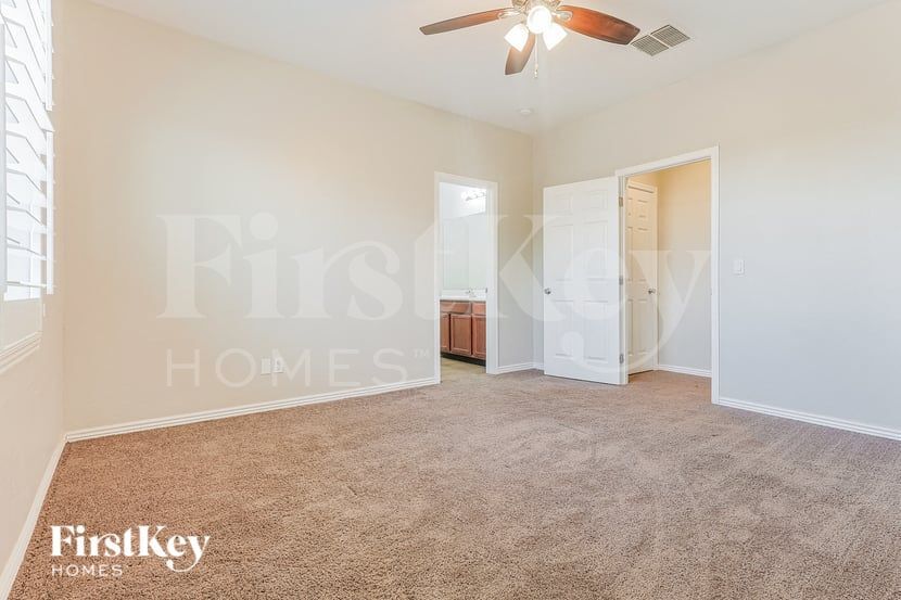 Building Photo - 20392 N Mac Neil St