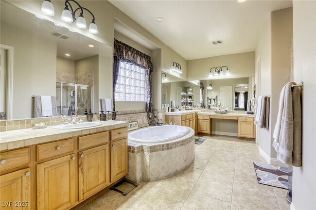 Building Photo - 7286 Mt Kearsarge St