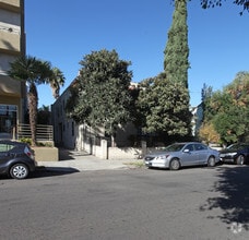 Primary Photo - 1815 Mariposa Ave