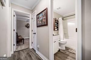 Building Photo - 2501 Fairway Oaks