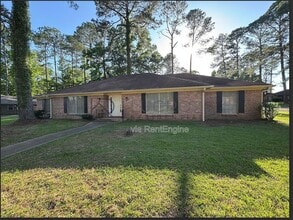 Building Photo - 816 Winthrop Cir