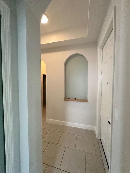 Building Photo - 16128 Mead St