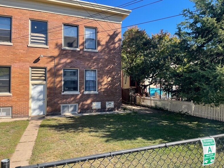 Building Photo - 3208 Blaisdell Ave