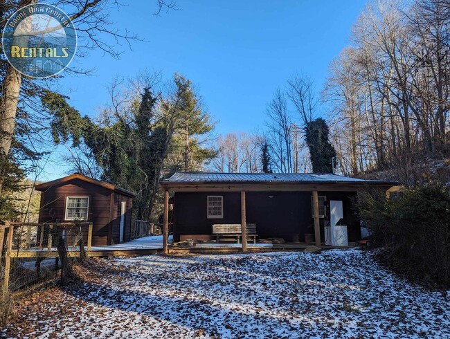 Building Photo - Renovated Cabin In Vilas