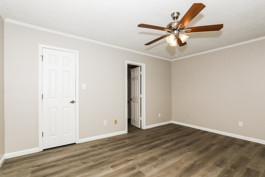 Building Photo - 7750 Harcourt Springs Dr