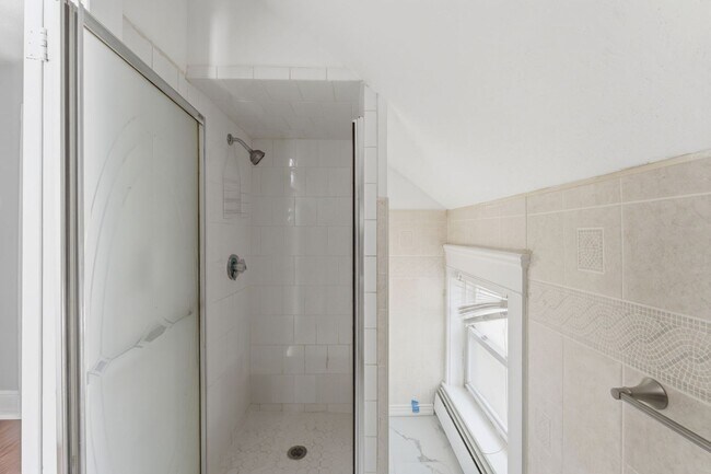 Building Photo - Pawtucket/Woodlawn Single Family Home - $2,695