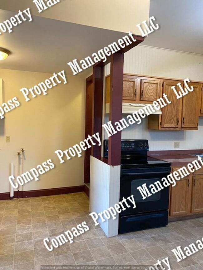 Building Photo - $1445 - 3 Bed, 2 Bath Farmhouse - Denver