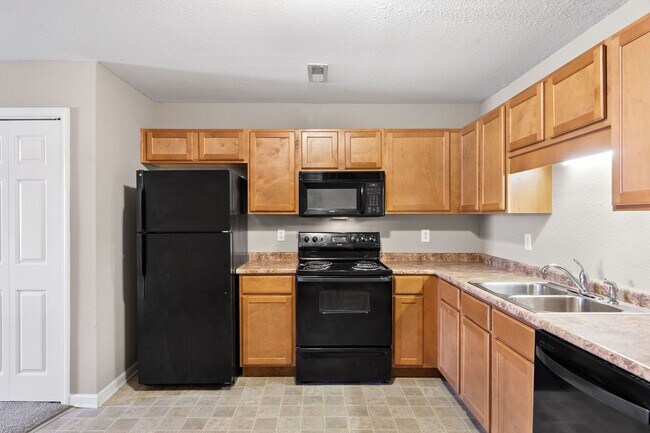 Building Photo - 508 Luxury Dr