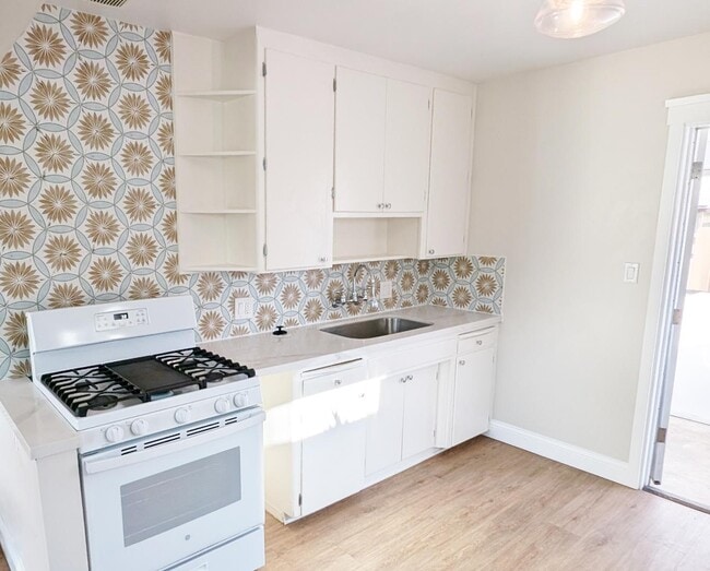 Building Photo - 4875-4887 Naples St - 4883 (Purple-4)