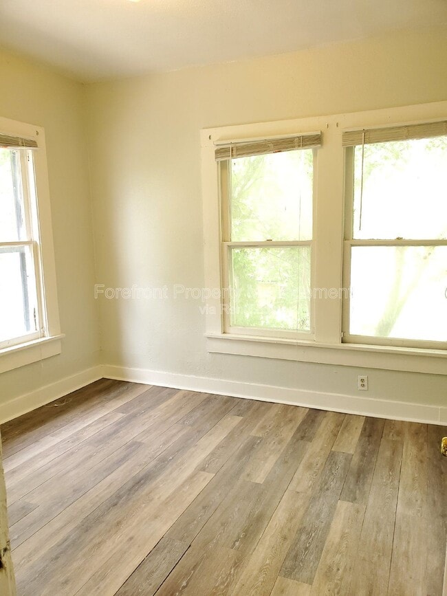 Building Photo - 1822 N Olive St