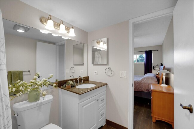 Building Photo - 8980 S Hollybrook Blvd