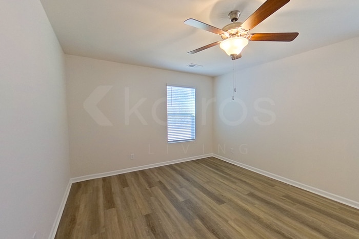 Building Photo - 127 Overstreet Way