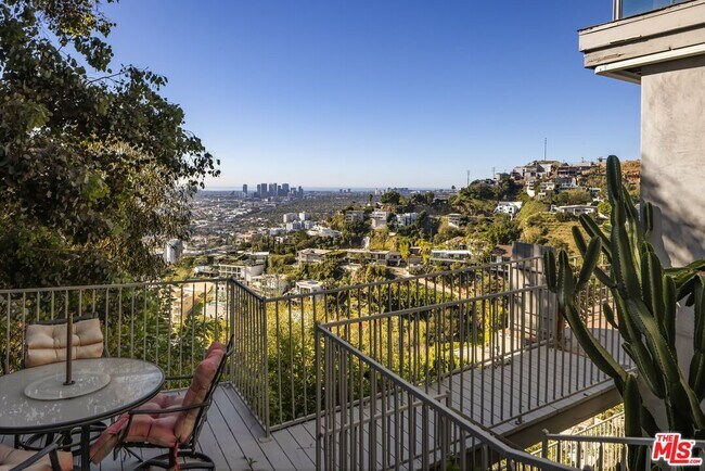 Building Photo - 8580 Hillside Ave