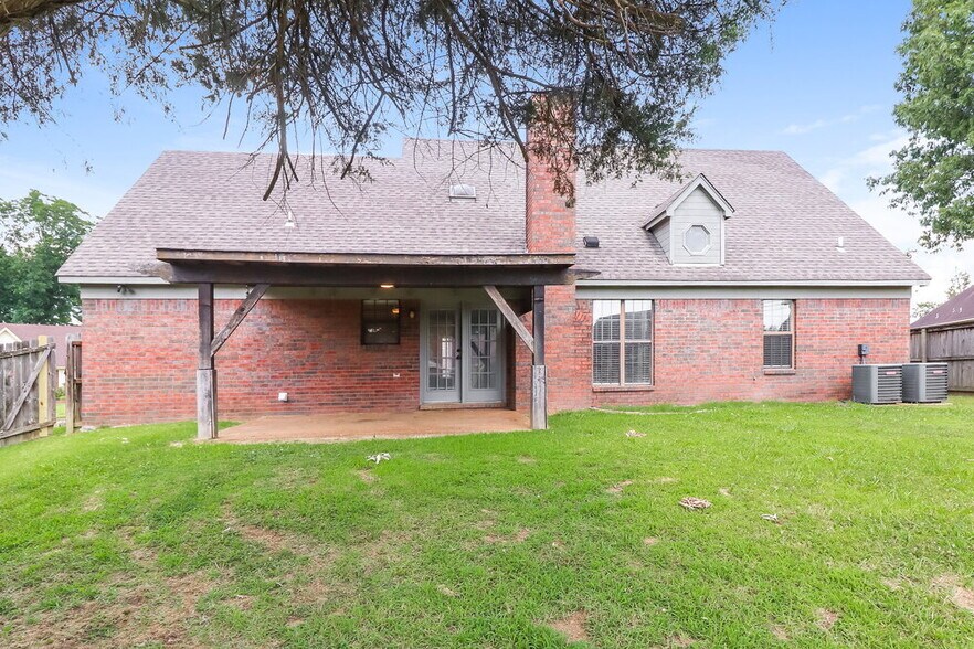 Building Photo - 4365 Barrymor Dr