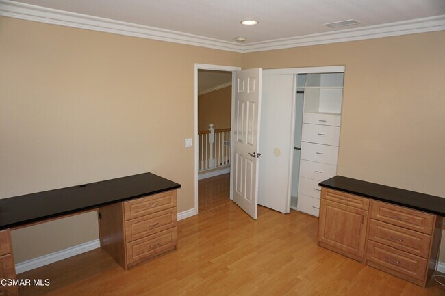 Building Photo - 2033 Yellowthroat Pl
