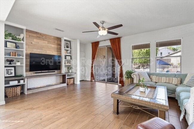 Building Photo - 21072 W Maiden Ln