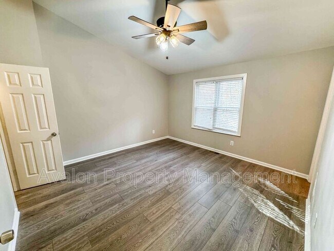 Building Photo - 3575 Kennesaw Station Dr