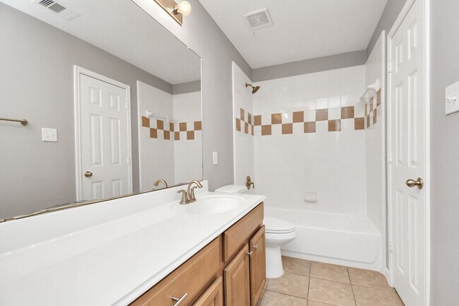 Building Photo - 17311 Elverson Oaks Dr