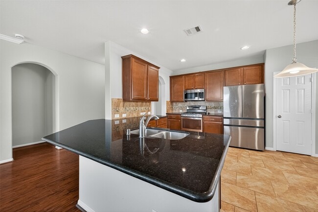 Building Photo - 20718 Bandrock Terrace