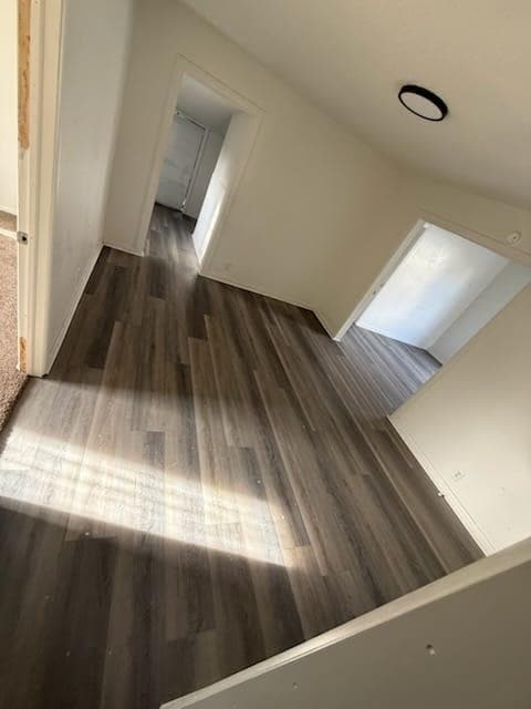 Building Photo - 813 E Oak St