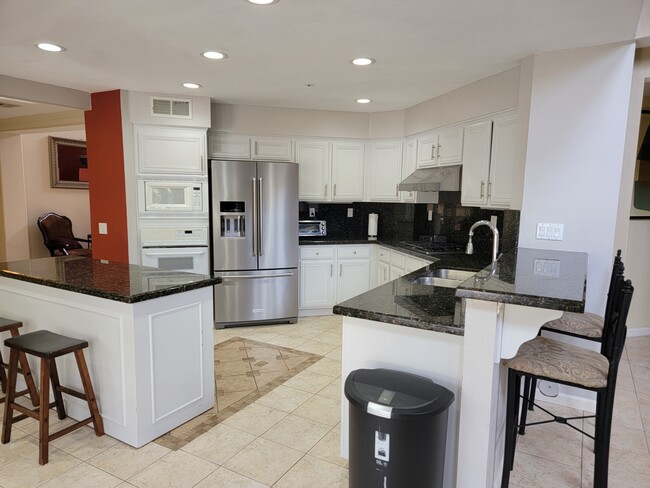 Kitchen - 24633 Stagg St