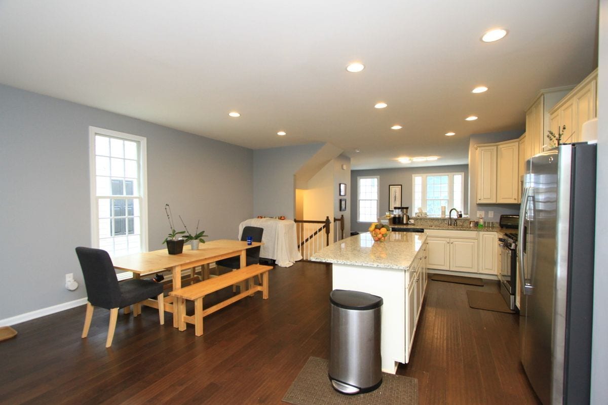 Building Photo - 129 Parkway Ct