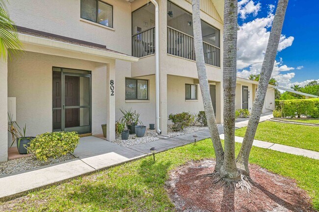 Building Photo - NOW AVAILABLE - Furnished Villa in Riverbend!
