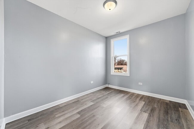 Building Photo - 1504 Hanover St