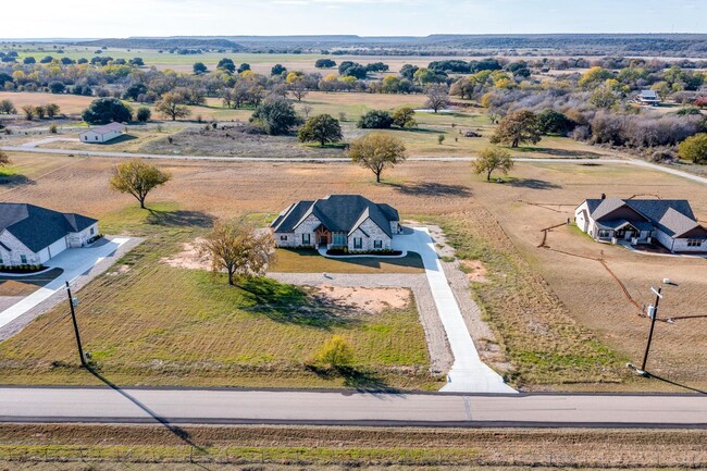 Building Photo - Amazing 5 Bed, 3 Bath New Build- Beautiful...