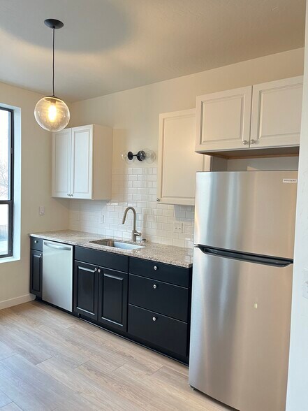 Building Photo - The Albert Building